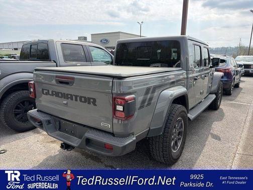 Sting Gray Clearcoat 2023 Jeep Gladiator Overland