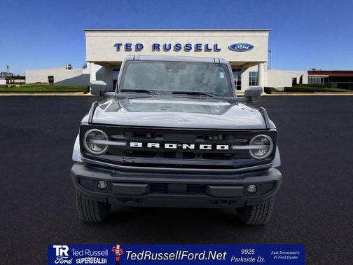 Gray Metallic 2024 Ford Bronco Outer Banks