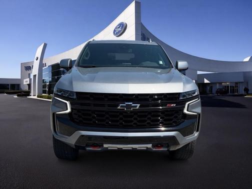 Sterling Gray Metallic 2024 Chevrolet Suburban Z71