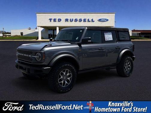 Gray Metallic 2022 Ford Bronco Badlands