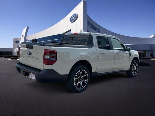 Desert Sand 2025 Ford Maverick Lariat