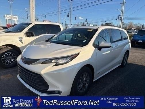 2021 Toyota Sienna XLE