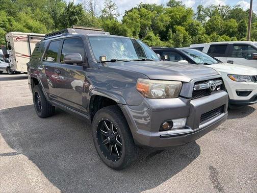 Magnetic Gray Metallic 2013 Toyota 4Runner SR5