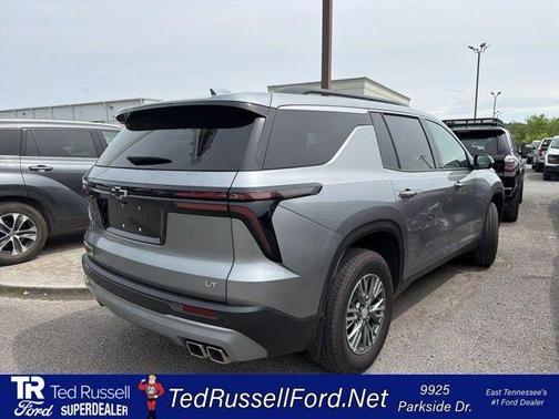 Sterling Gray Metallic 2025 Chevrolet Traverse LT