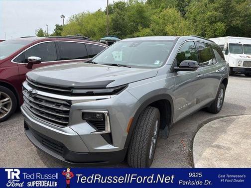 Sterling Gray Metallic 2025 Chevrolet Traverse LT