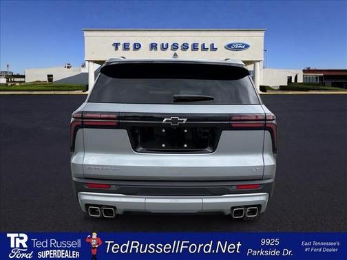 Sterling Gray Metallic 2025 Chevrolet Traverse LT