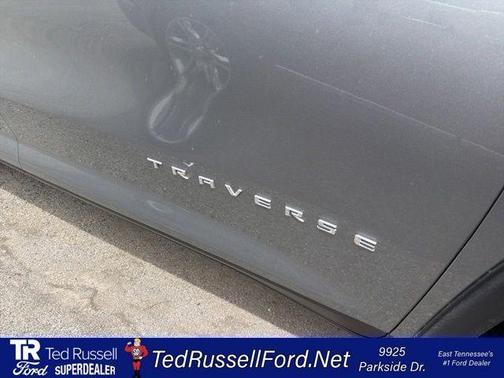 Sterling Gray Metallic 2025 Chevrolet Traverse LT