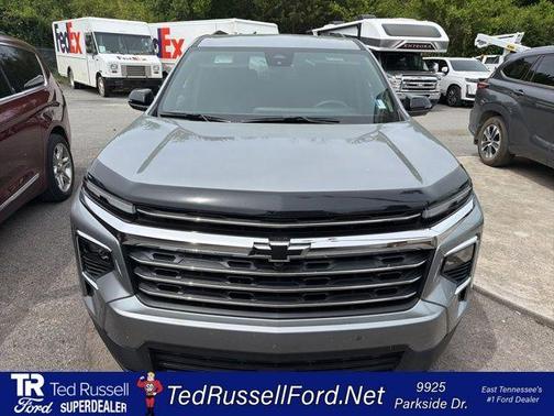 Sterling Gray Metallic 2025 Chevrolet Traverse LT