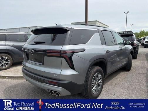 Sterling Gray Metallic 2025 Chevrolet Traverse LT