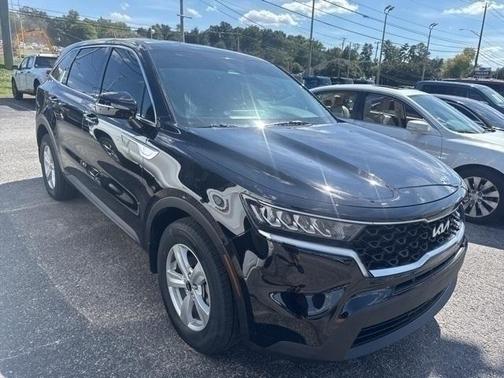 2022 Kia Sorento LX