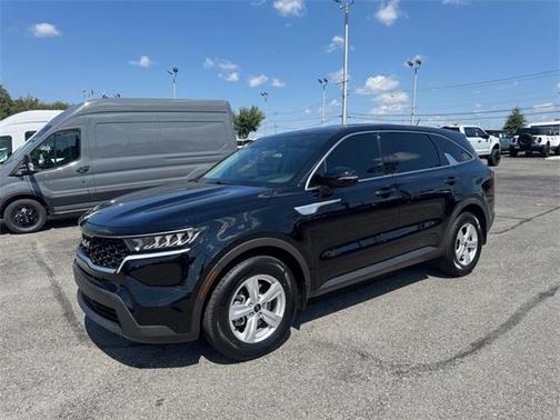 2022 Kia Sorento LX