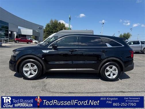2022 Kia Sorento LX