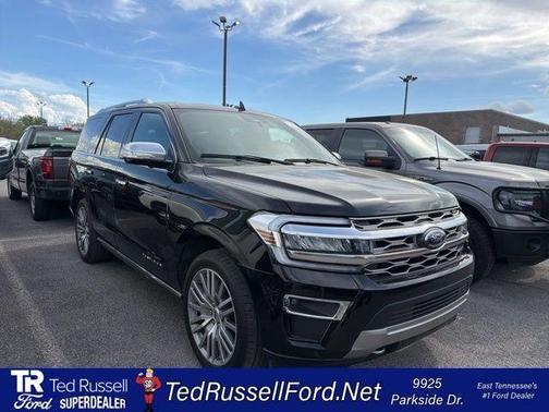 Black Metallic 2022 Ford Expedition Platinum