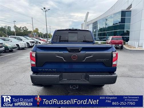 2024 Nissan Titan PRO-4X