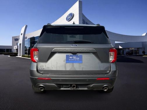 Gray Metallic 2021 Ford Explorer XLT