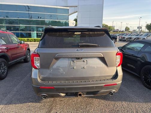 Gray Metallic 2021 Ford Explorer XLT