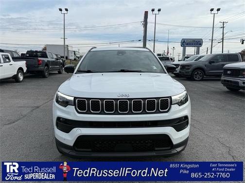 2023 Jeep Compass Latitude Lux
