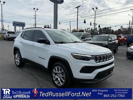 2023 Jeep Compass Latitude Lux