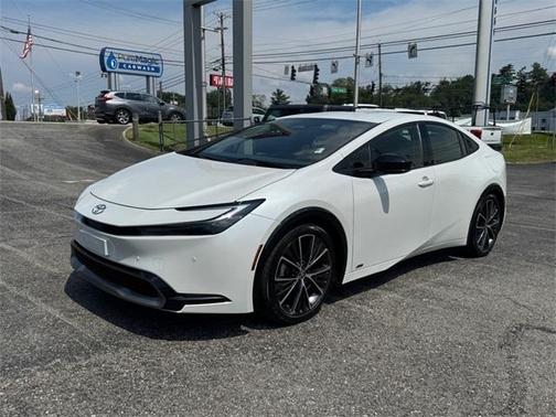 2023 Toyota Prius XLE