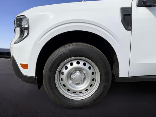Oxford White 2025 Ford Maverick XL