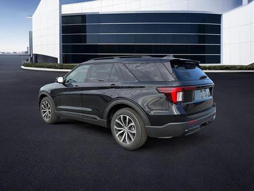 Black Metallic 2026 Ford Explorer ST-Line