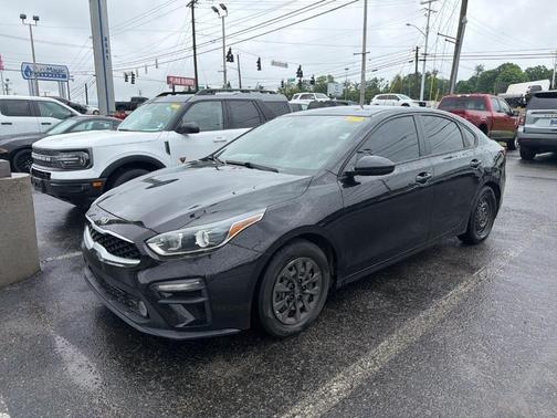 Aurora Black 2021 Kia Forte FE