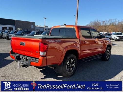 2017 Toyota Tacoma SR