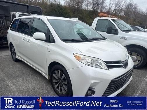2018 Toyota Sienna XLE Premium