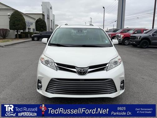 2018 Toyota Sienna XLE Premium