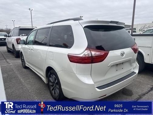 2018 Toyota Sienna XLE Premium