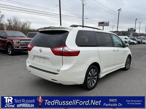 2018 Toyota Sienna XLE Premium