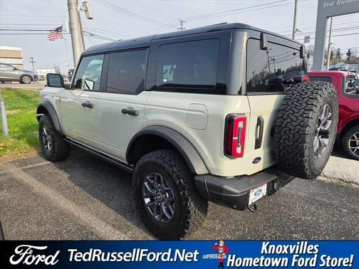 Brown 2025 Ford Bronco Badlands