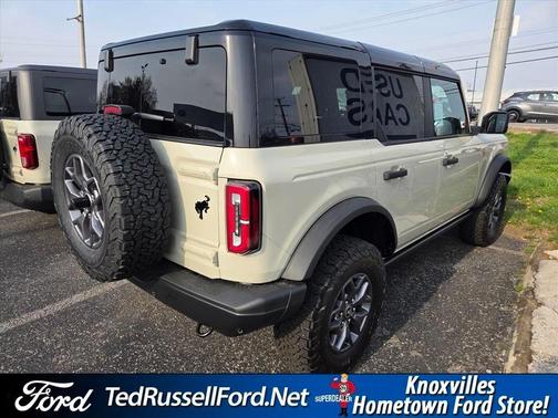 Brown 2025 Ford Bronco Badlands