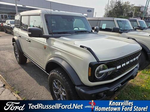 Brown 2025 Ford Bronco Badlands