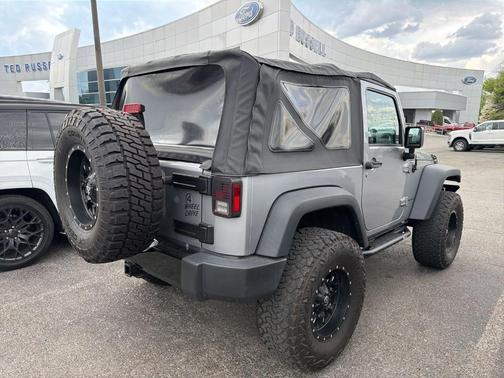 2016 Jeep Wrangler Sport