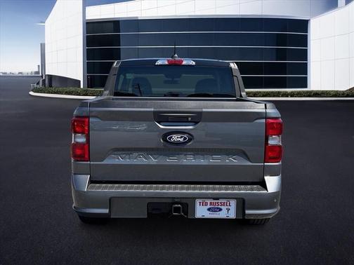 Gray 2026 Ford Maverick Lobo Standard