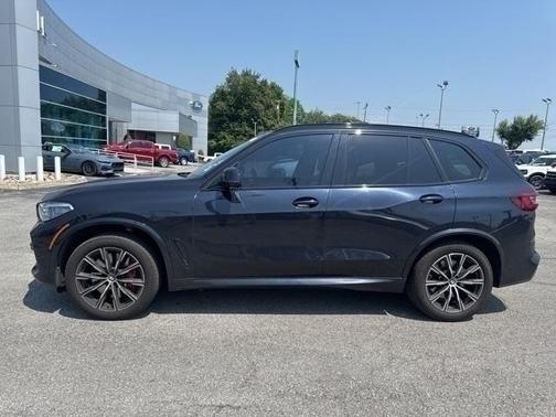 2021 BMW X5 M50i