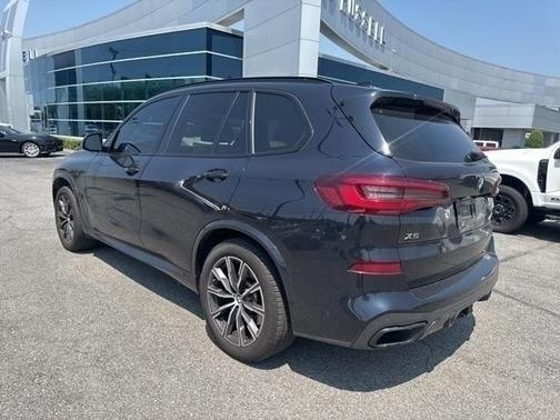 2021 BMW X5 M50i