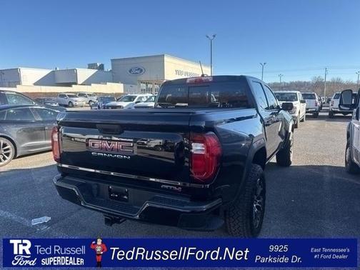 2023 GMC Canyon AT4