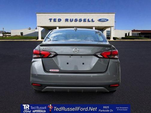 Gun Metallic 2020 Nissan Versa 1.6 SR