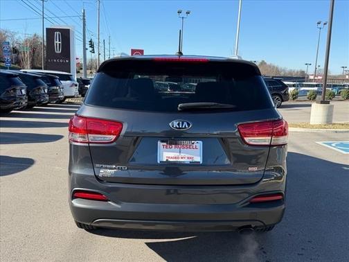 2017 Kia Sorento LX