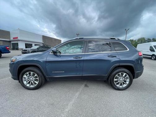 Photo 4 of 25 of 2020 Jeep Cherokee Latitude Plus