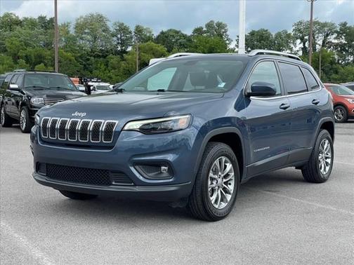 Photo 3 of 25 of 2020 Jeep Cherokee Latitude Plus