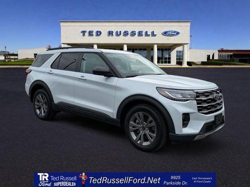 White Metallic 2026 Ford Explorer Active
