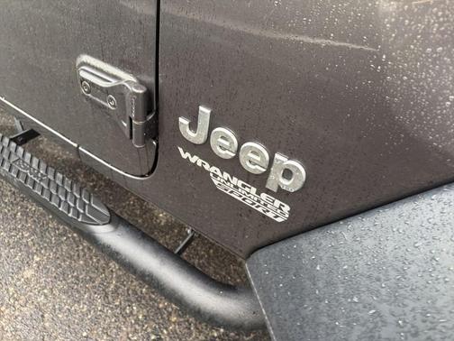 Granite Crystal Clearcoat Metallic 2018 Jeep Wrangler Unlimited Sport