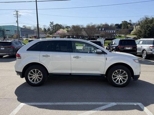 2013 Lincoln MKX Base
