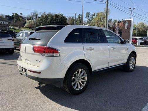 2013 Lincoln MKX Base