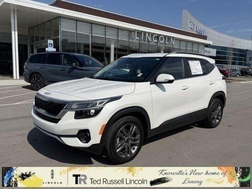 Snow White Pearl 2023 Kia Seltos S