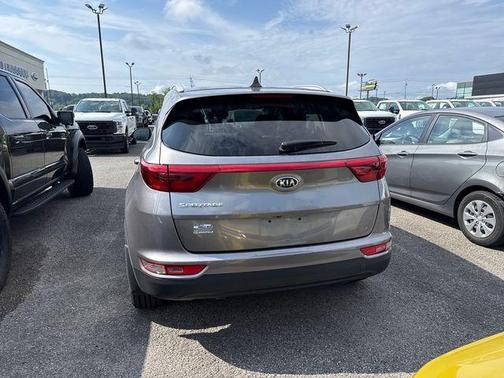 Mineral Silver 2019 Kia Sportage LX