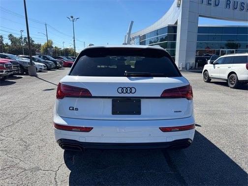 2025 Audi Q5 45 S line quattro Premium
